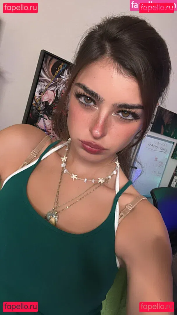 Aruuu Onlyfans Photo Gallery 