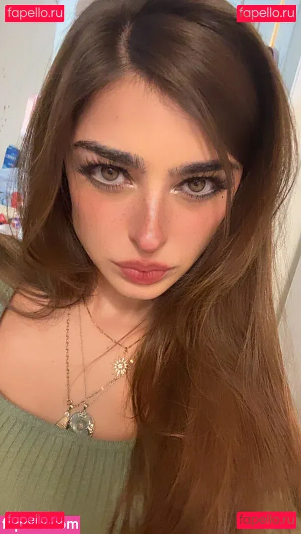 Aruuu Onlyfans Photo Gallery 