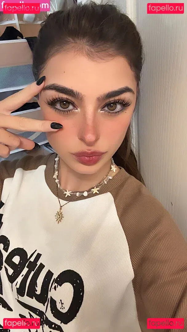 Aruuu Onlyfans Photo Gallery 