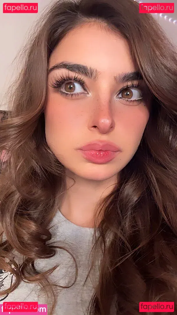 Aruuu Onlyfans Photo Gallery 