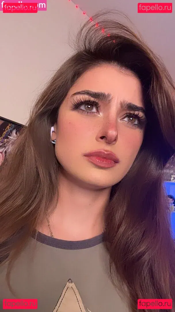 Aruuu Onlyfans Photo Gallery 