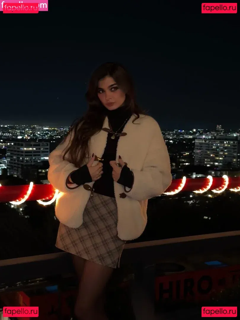 Aruuu Onlyfans Photo Gallery 