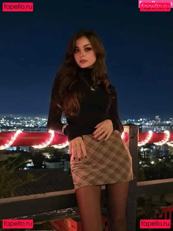 Aruuu Onlyfans Photo Gallery 