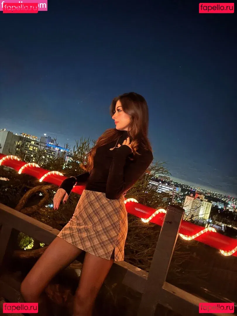 Aruuu Onlyfans Photo Gallery 