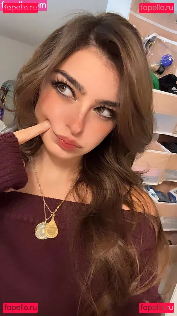 Aruuu Onlyfans Photo Gallery 