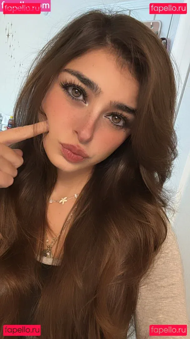 Aruuu Onlyfans Photo Gallery 