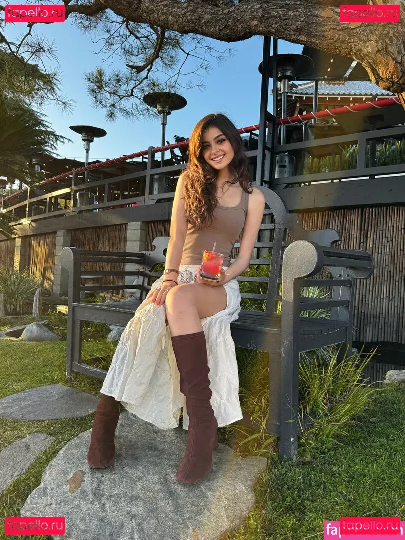 Aruuu Onlyfans Photo Gallery 