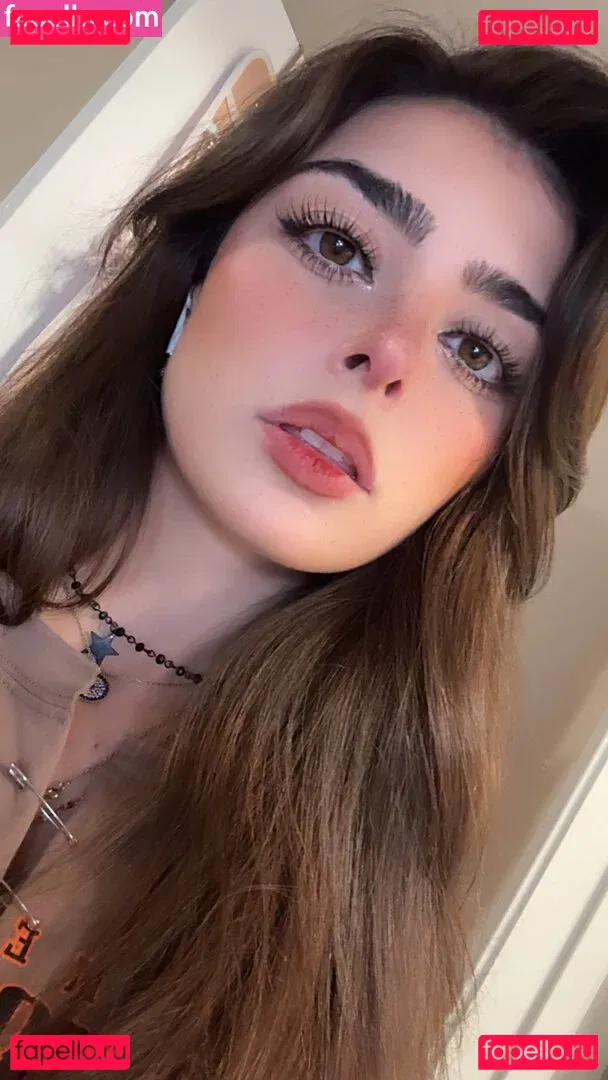 Aruuu Onlyfans Photo Gallery 