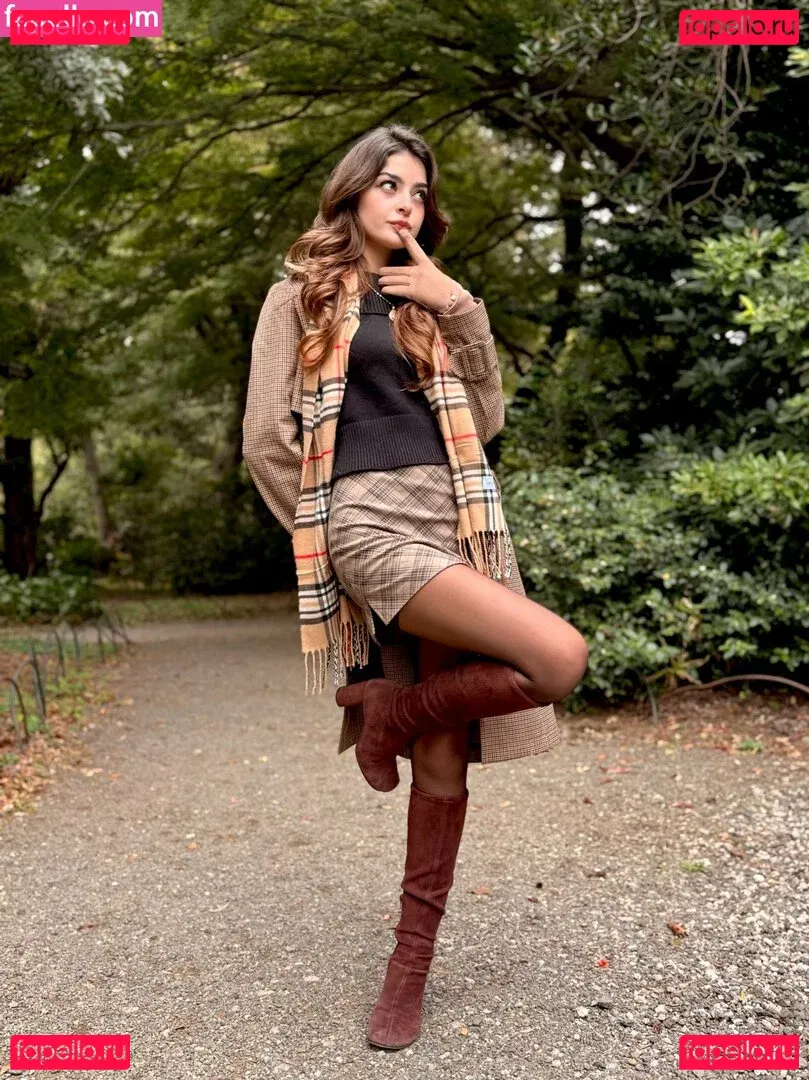 Aruuu Onlyfans Photo Gallery 