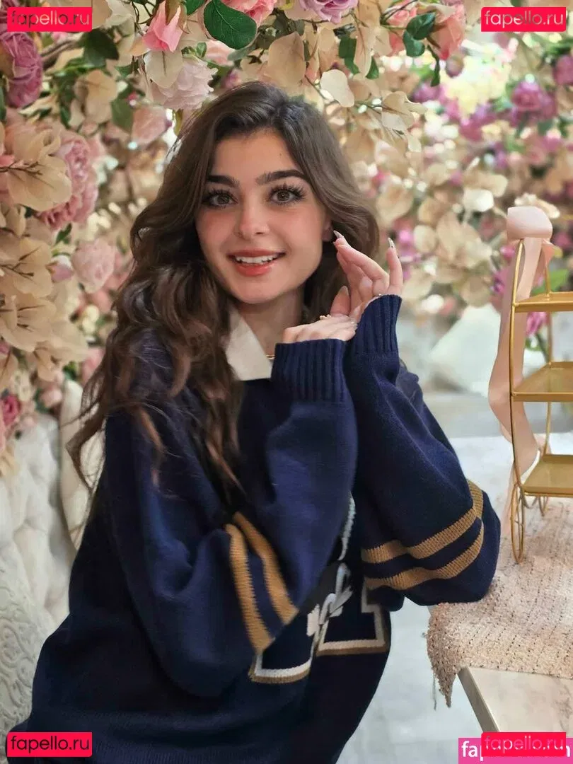 Aruuu Onlyfans Photo Gallery 