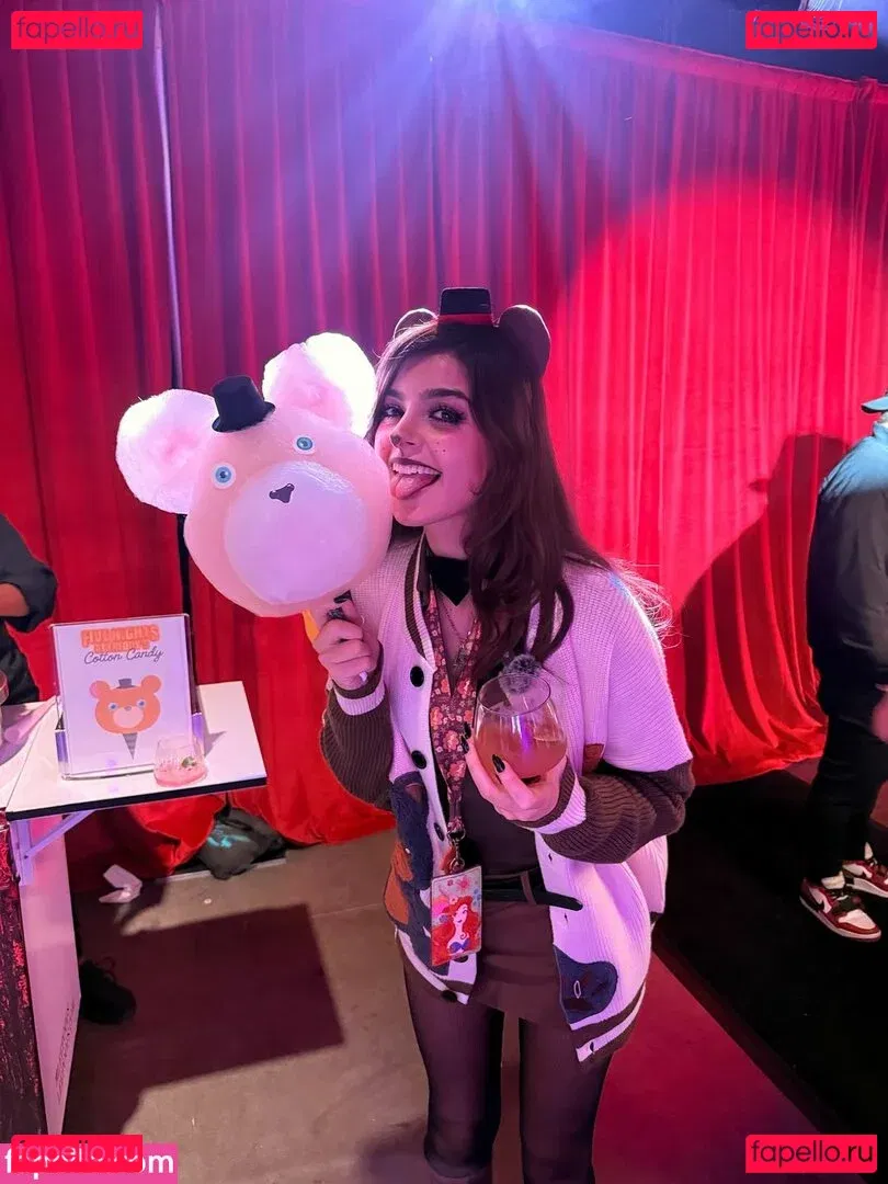 Aruuu Onlyfans Photo Gallery 