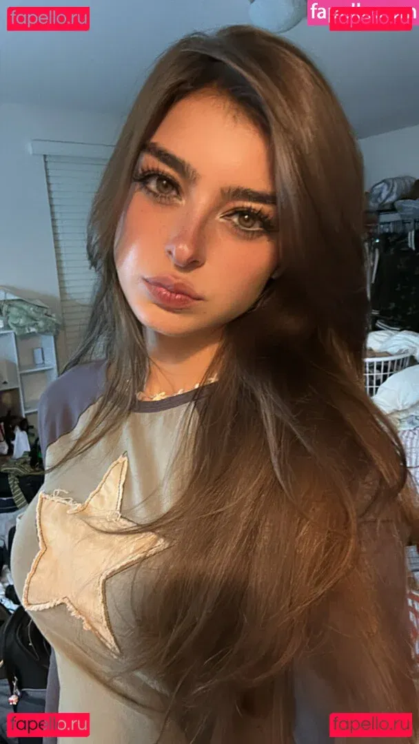 Aruuu Onlyfans Photo Gallery 