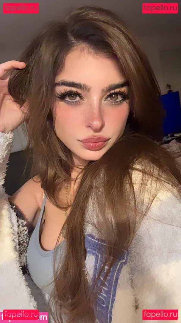 Aruuu Onlyfans Photo Gallery 