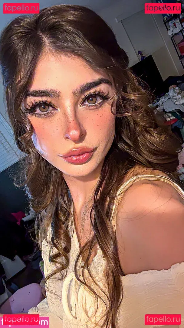 Aruuu Onlyfans Photo Gallery 