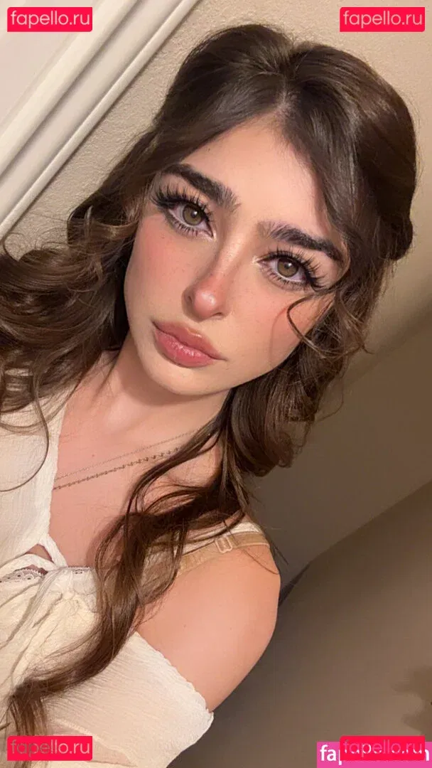 Aruuu Onlyfans Photo Gallery 