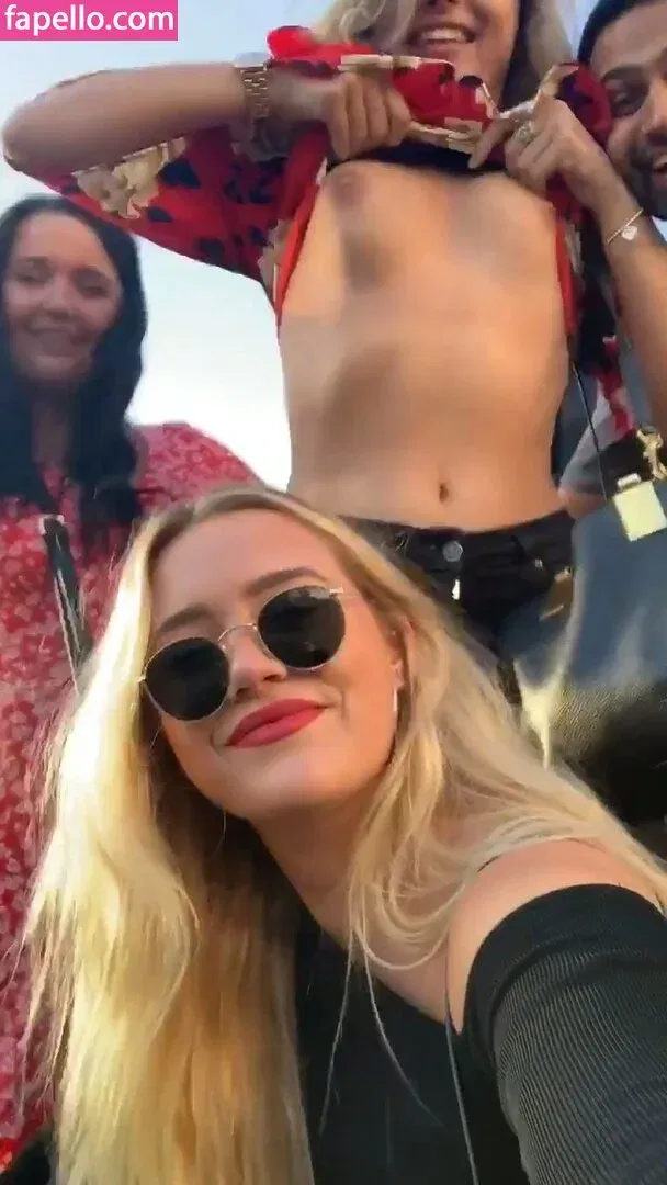 beckihearn Onlyfans Photo Gallery 