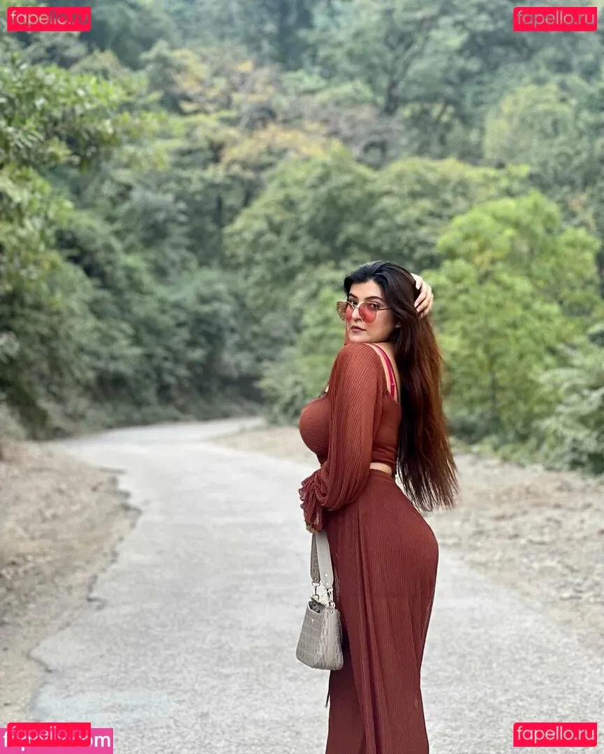 Priya Singh Onlyfans Photo Gallery 