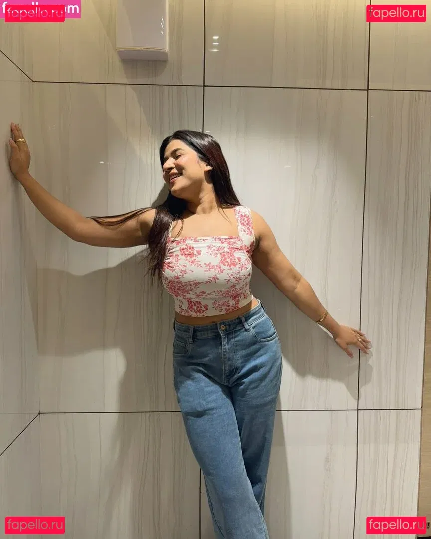 Priya Singh Onlyfans Photo Gallery 