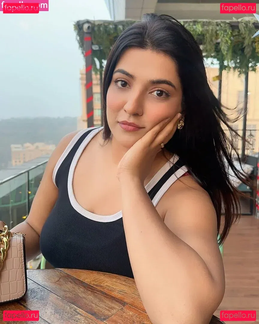 Priya Singh Onlyfans Photo Gallery 