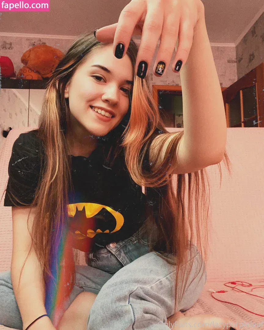 Lazypurpleleaf Onlyfans Photo Gallery 