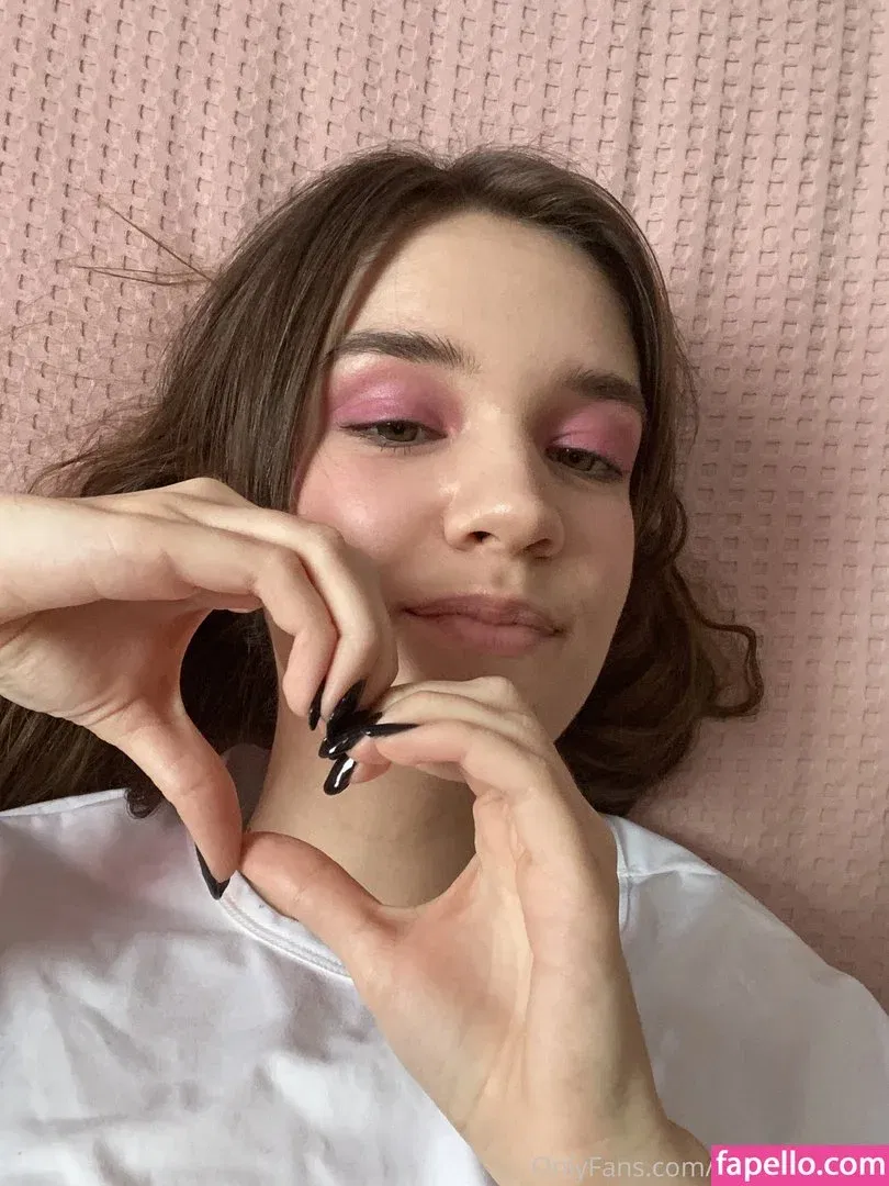 Lazypurpleleaf Onlyfans Photo Gallery 