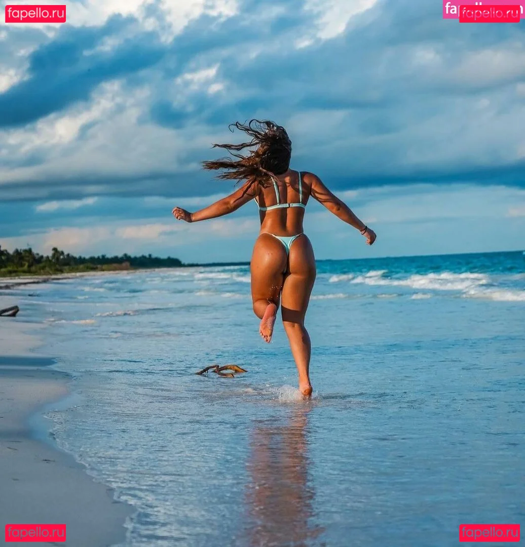 Leonie Kommoss Onlyfans Photo Gallery 