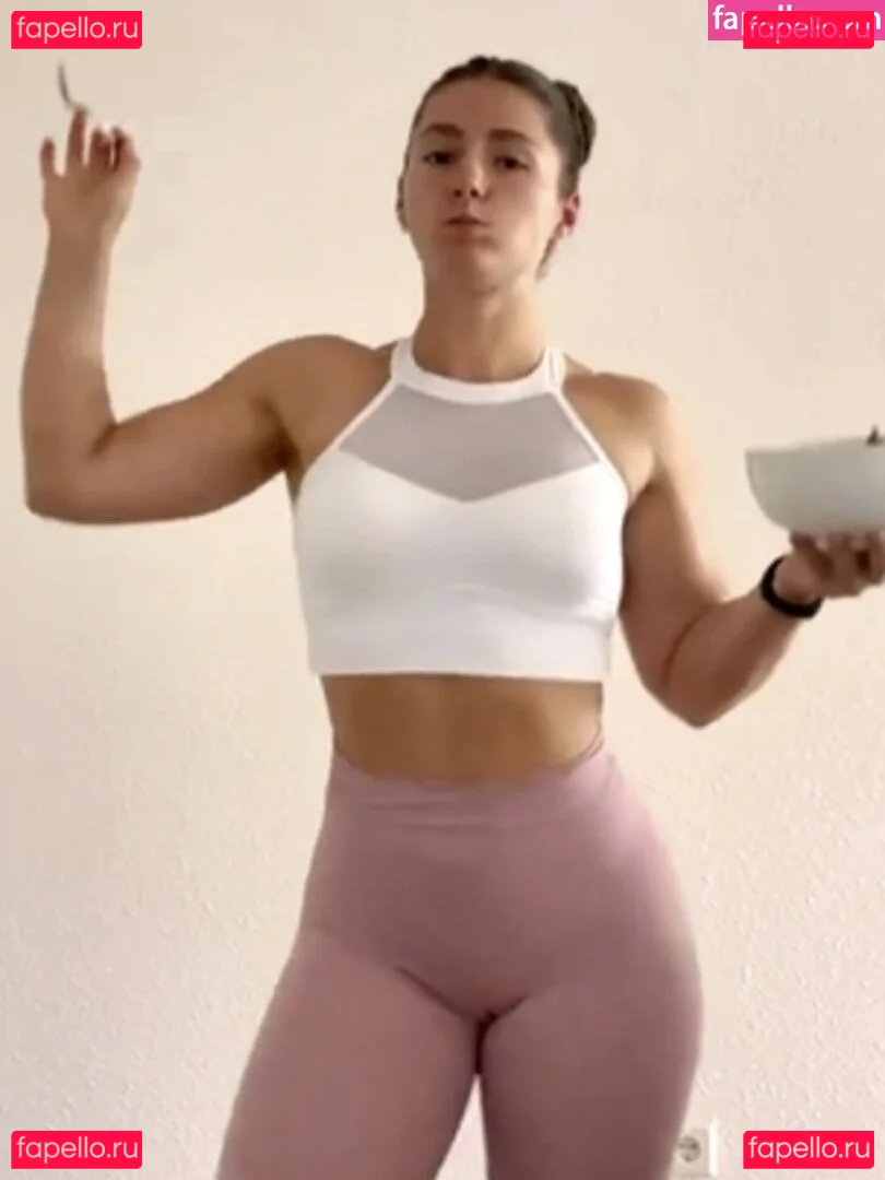 Leonie Kommoss Onlyfans Photo Gallery 