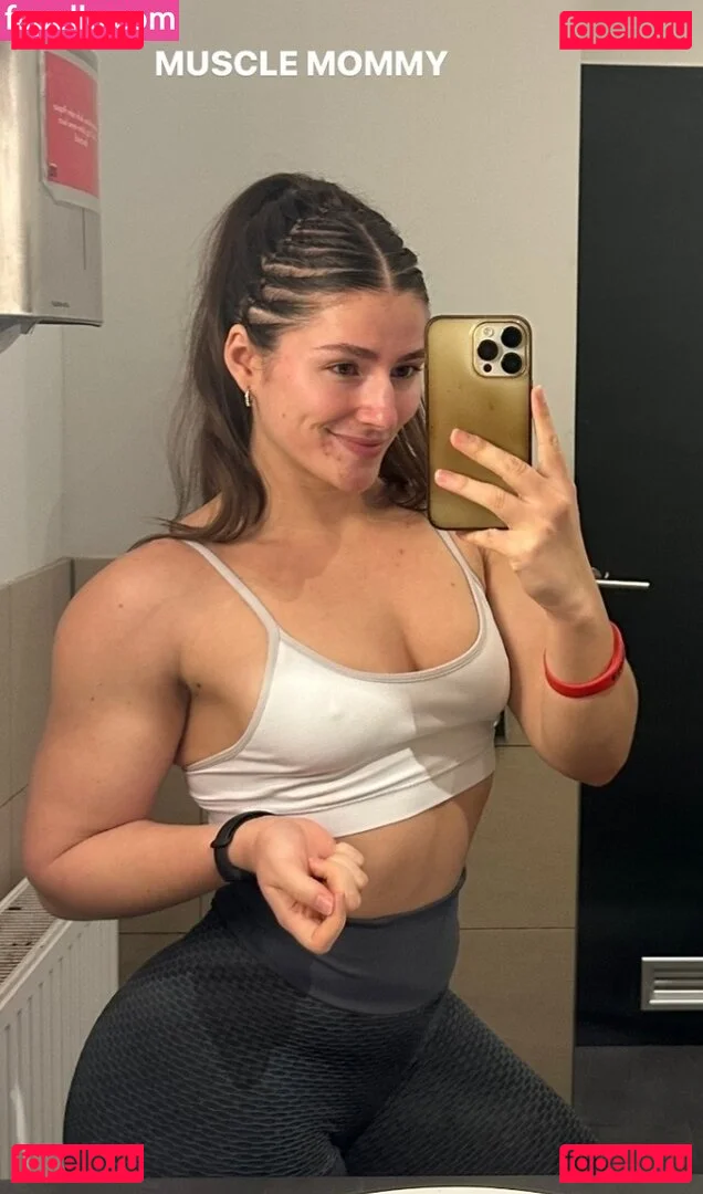 Leonie Kommoss Onlyfans Photo Gallery 