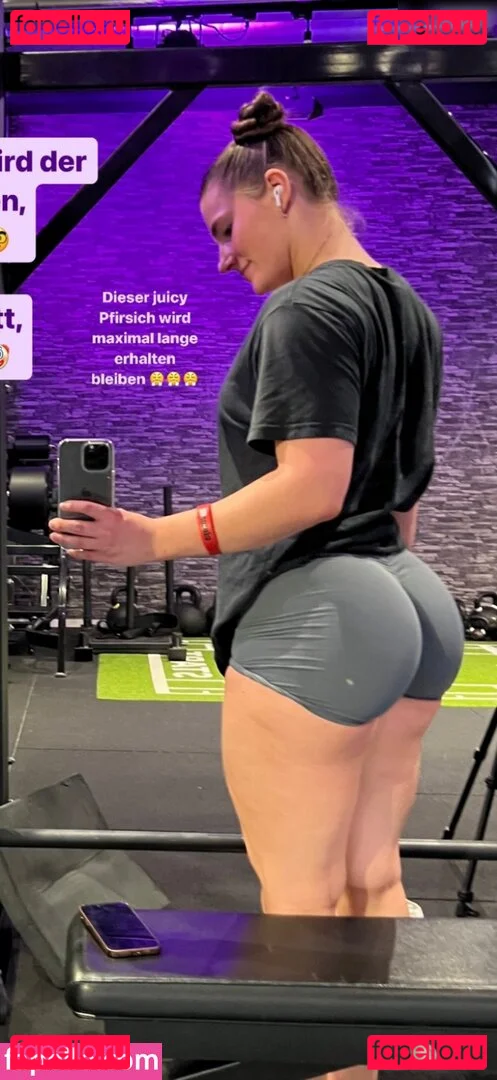 Leonie Kommoss Onlyfans Photo Gallery 