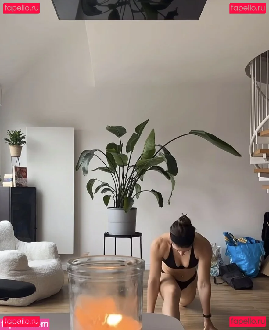 Leonie Kommoss Onlyfans Photo Gallery 