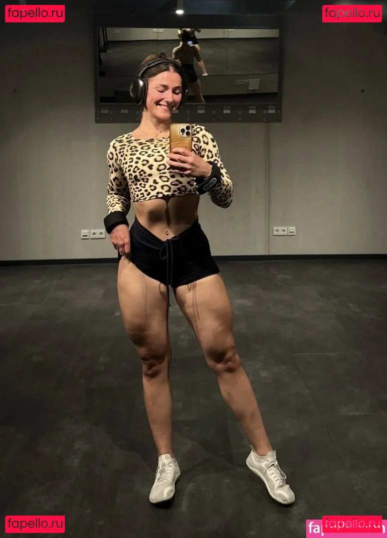 Leonie Kommoss Onlyfans Photo Gallery 