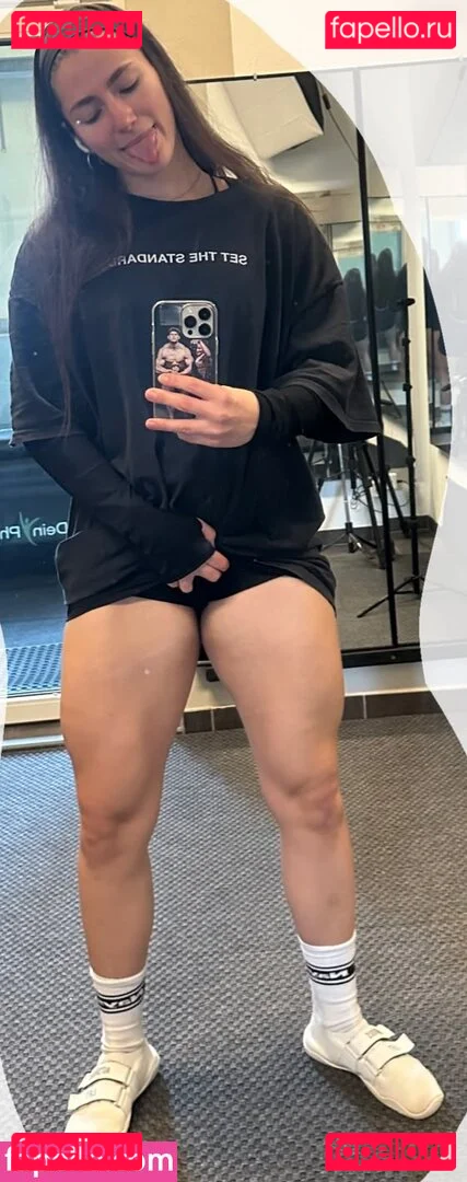 Leonie Kommoss Onlyfans Photo Gallery 