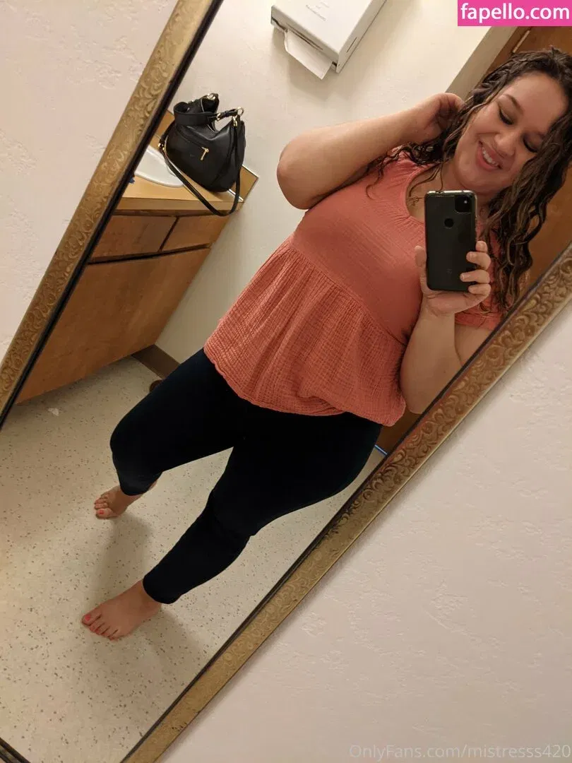 mistresss420 Onlyfans Photo Gallery 