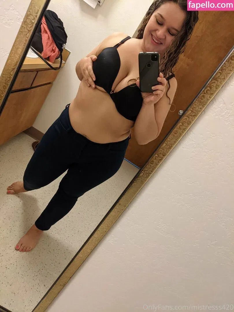 mistresss420 Onlyfans Photo Gallery 