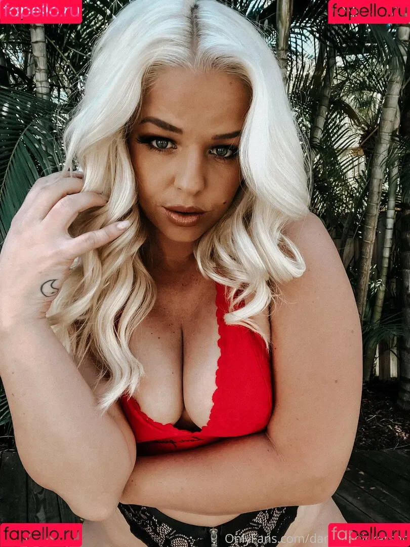 Danielle Nickerson Onlyfans Photo Gallery 