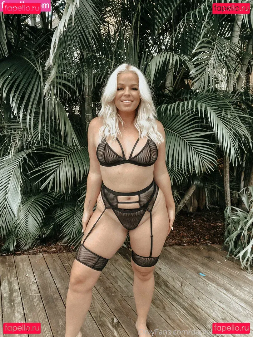 Danielle Nickerson Onlyfans Photo Gallery 