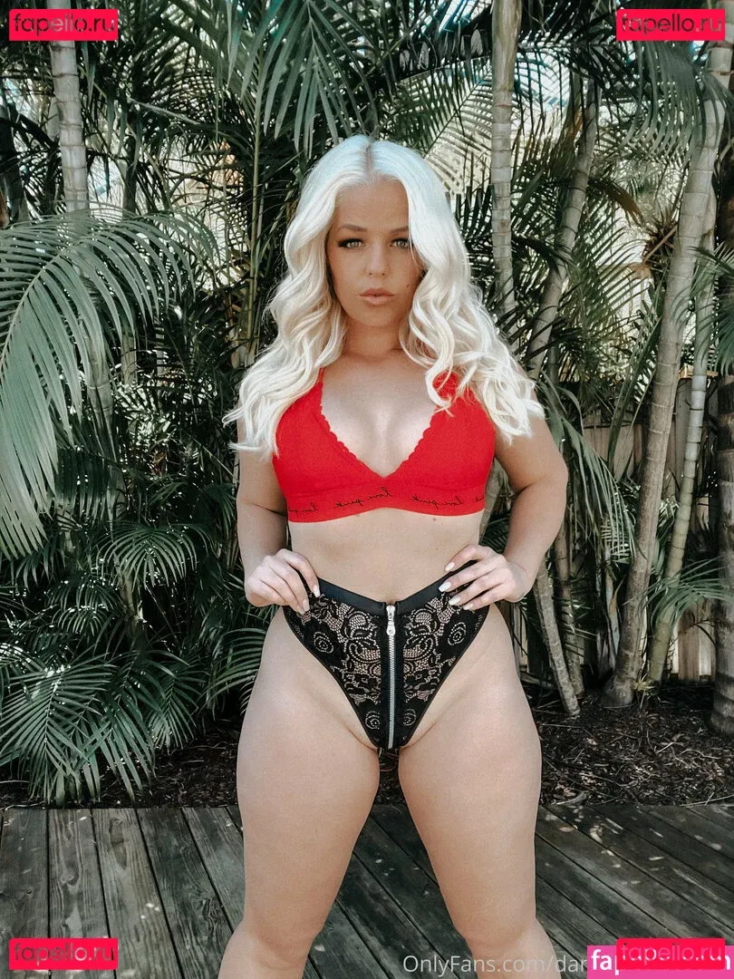 Danielle Nickerson Onlyfans Photo Gallery 