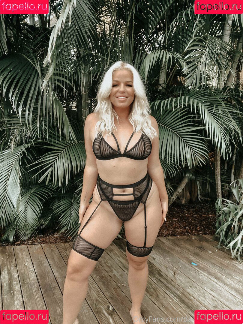 Danielle Nickerson Onlyfans Photo Gallery 