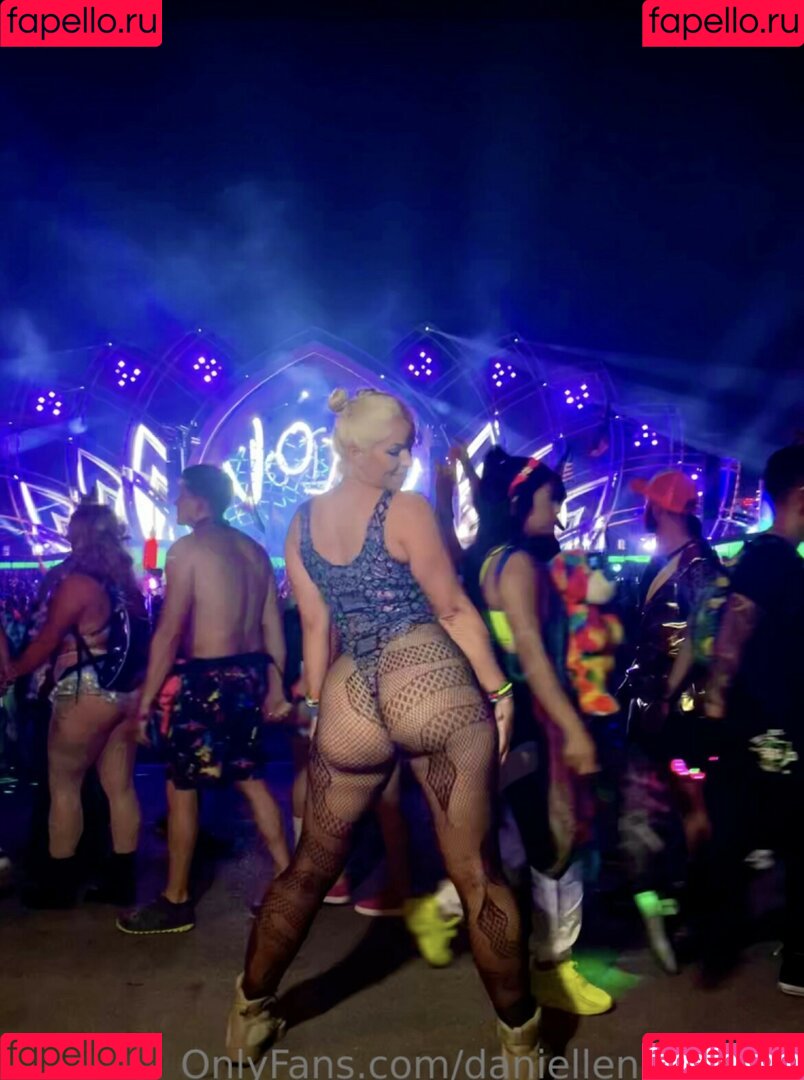 Danielle Nickerson Onlyfans Photo Gallery 