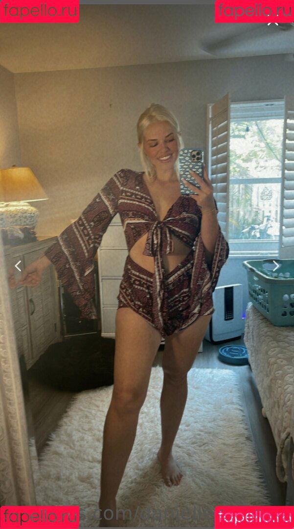 Danielle Nickerson Onlyfans Photo Gallery 