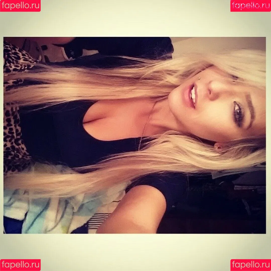 Anais Rizzo Onlyfans Photo Gallery 