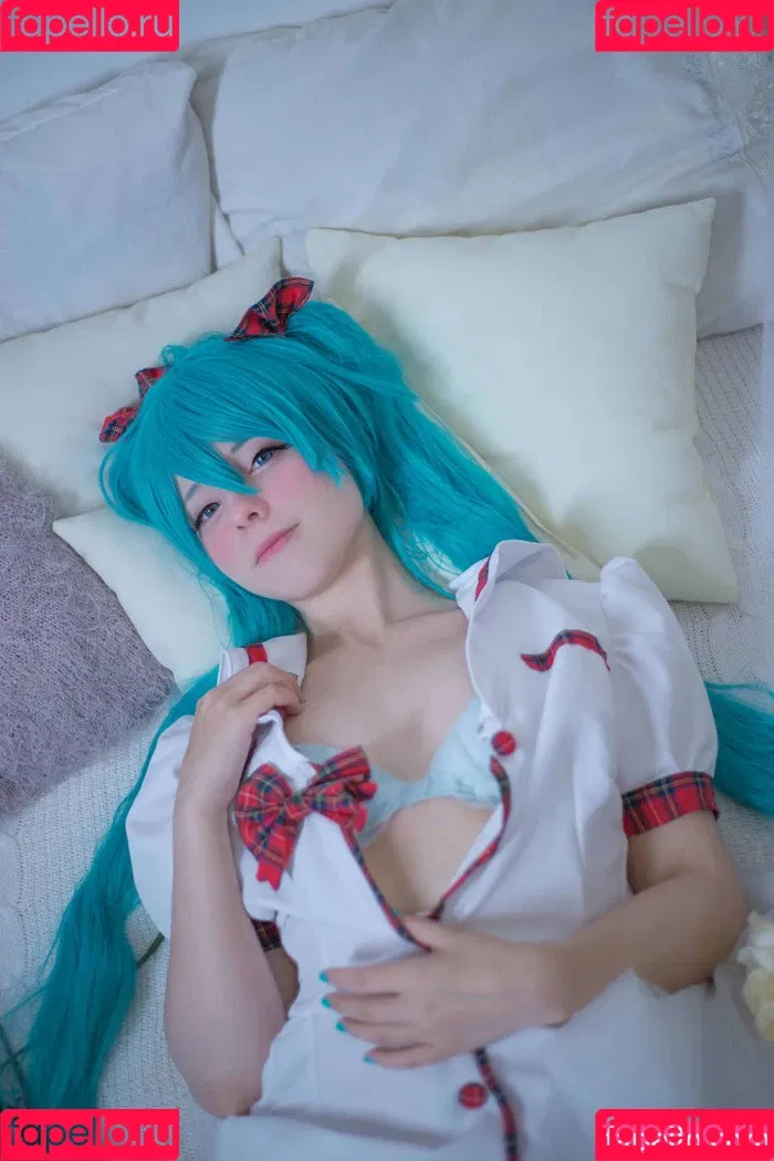 Saya Scarlet Onlyfans Photo Gallery 