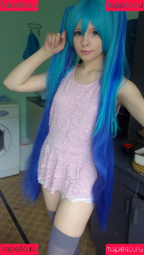 Saya Scarlet Onlyfans Photo Gallery 