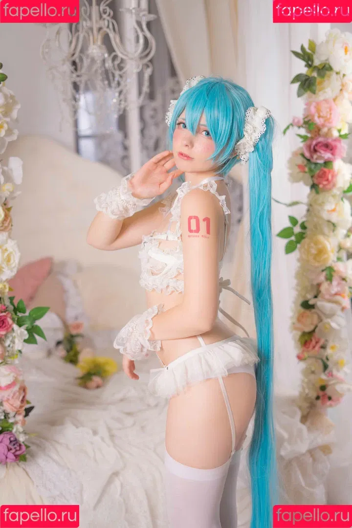 Saya Scarlet Onlyfans Photo Gallery 