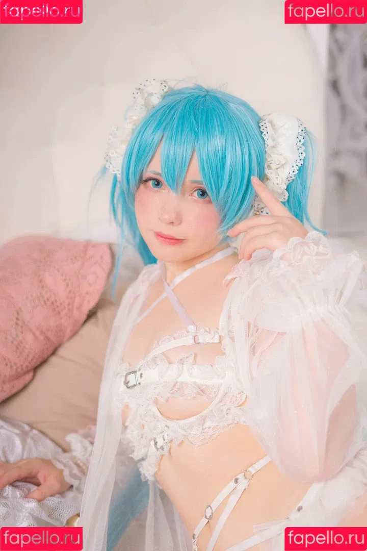 Saya Scarlet Onlyfans Photo Gallery 