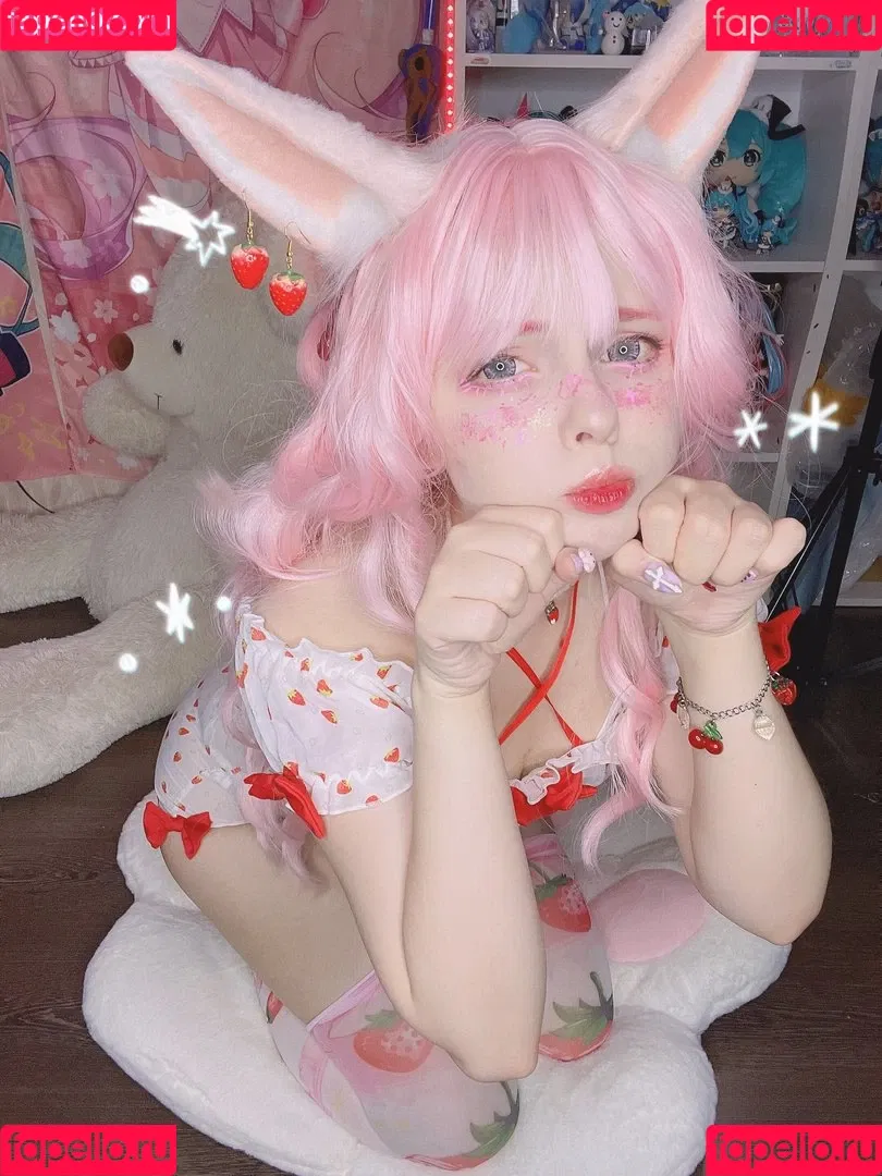 Saya Scarlet Onlyfans Photo Gallery 