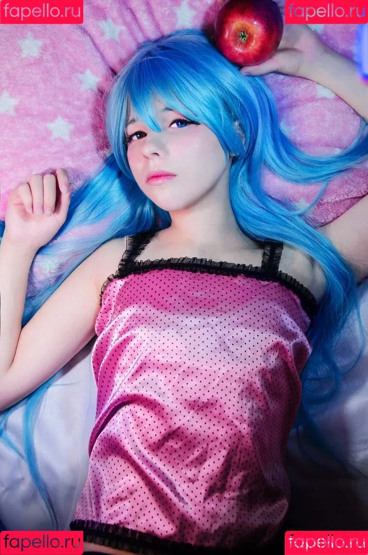 Saya Scarlet Onlyfans Photo Gallery 