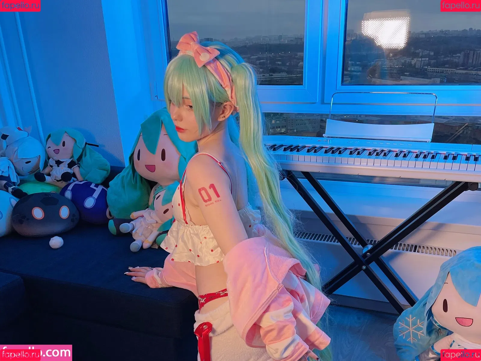 Saya Scarlet Onlyfans Photo Gallery 