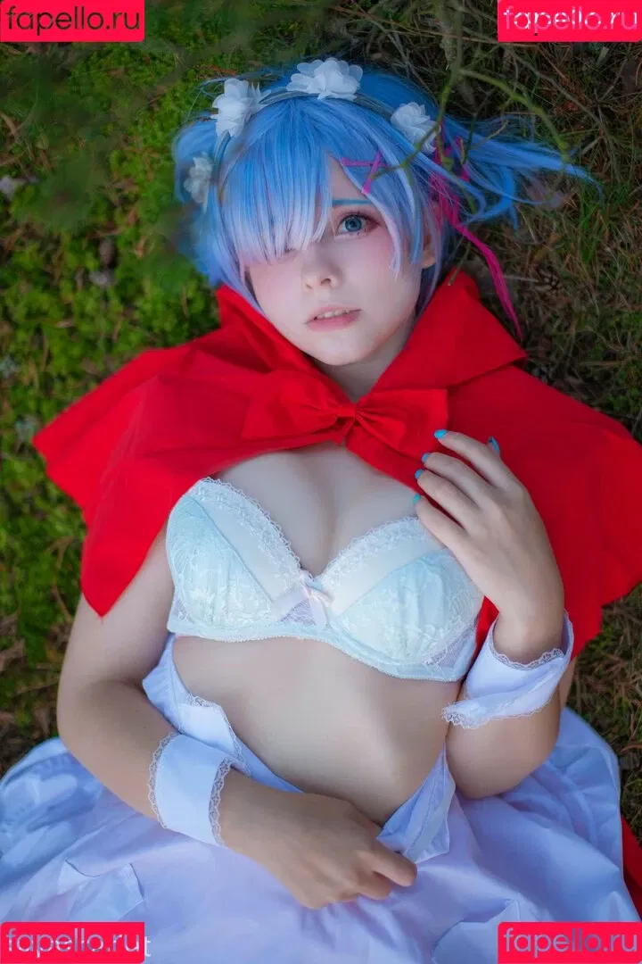 Saya Scarlet Onlyfans Photo Gallery 