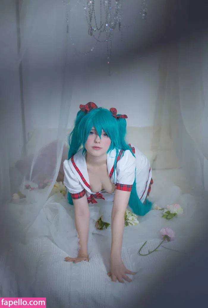 Saya Scarlet Onlyfans Photo Gallery 